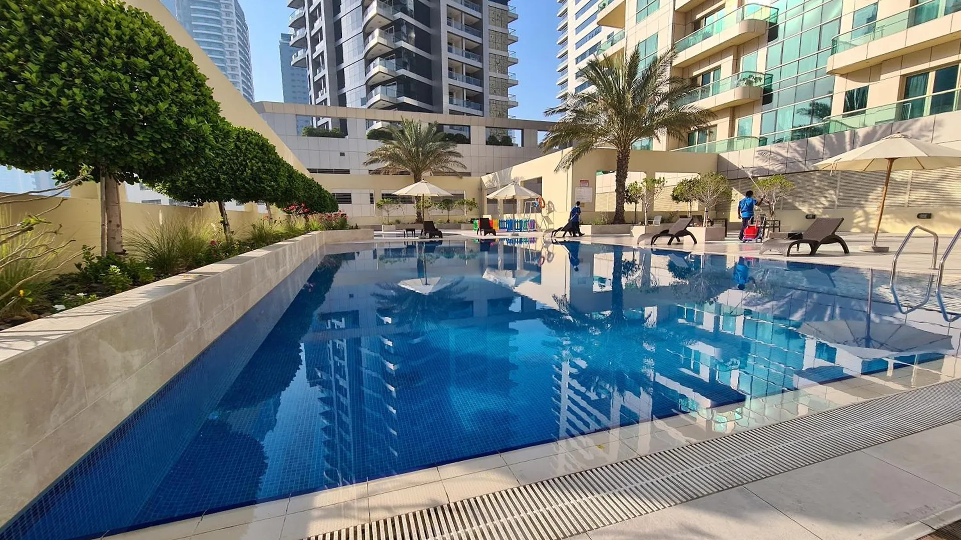 Apartment Sunrise Homes - Near Jbr Walk & Beach - Lovely Studio Dubai