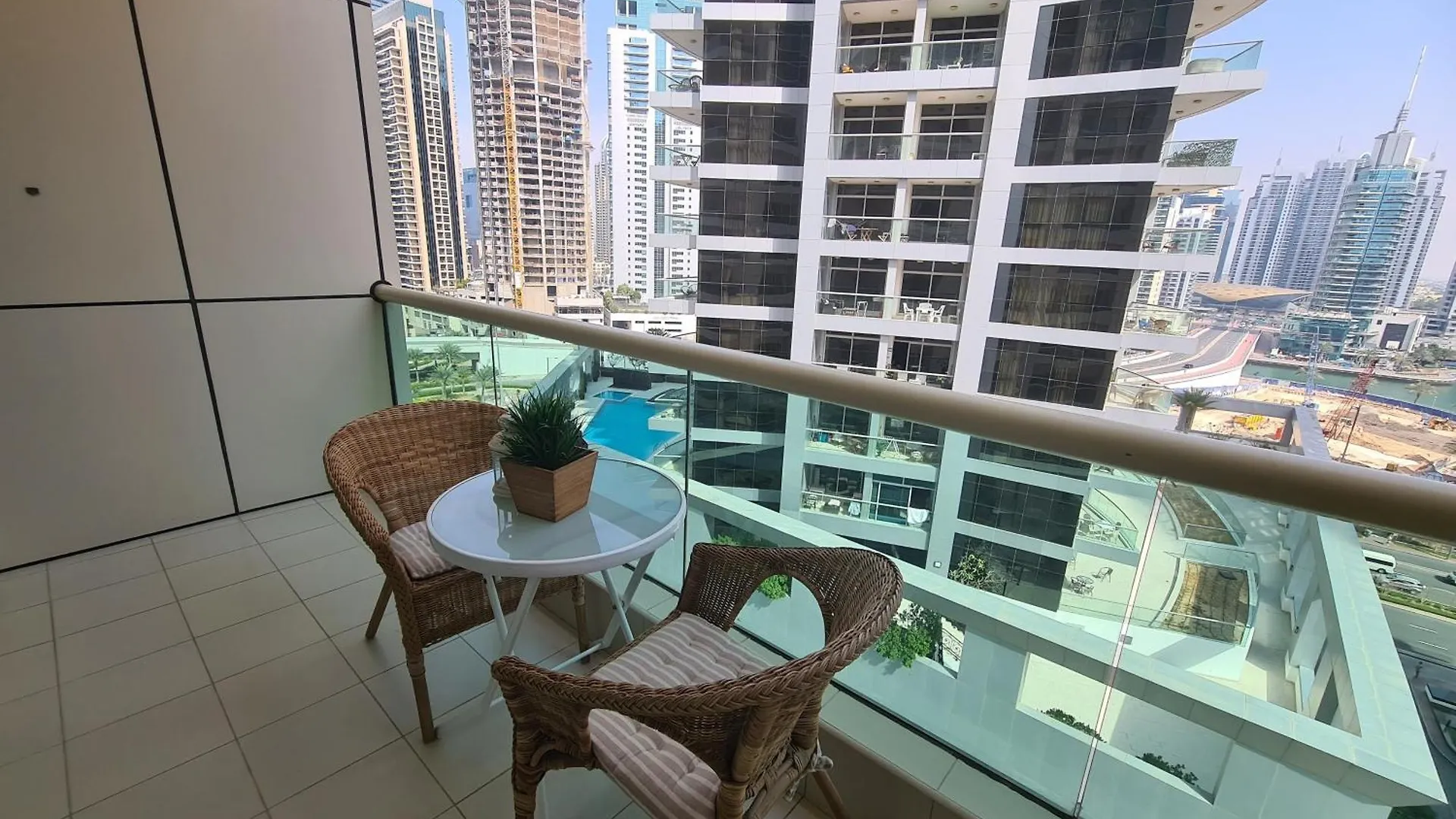 Sunrise Homes - Near Jbr Walk & Beach - Lovely Studio Dubai 0*,  Vereinigte Arabische Emirate